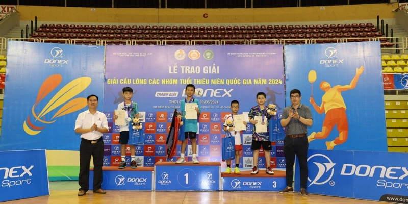 Chuẩn Bị Khi Tham Gia Giải Cầu Lông Lớn