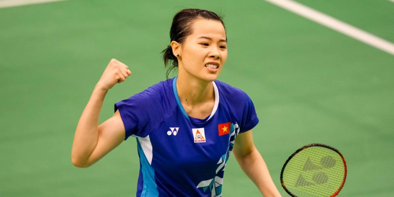 Cầu Thủ Nguyễn Thùy Linh